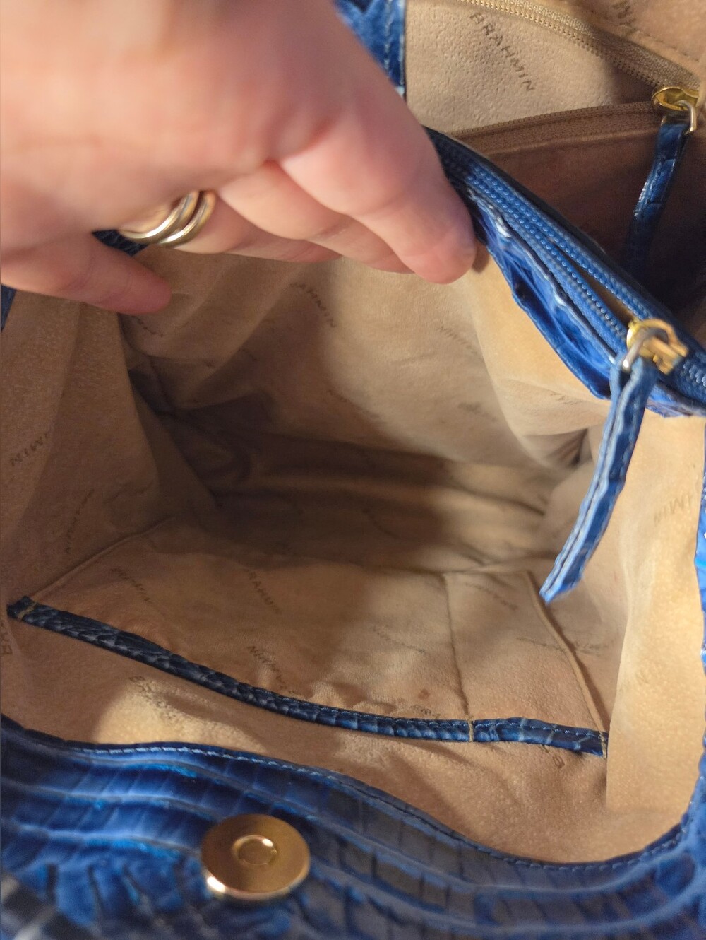 Brahmin Amelia Bucket Bag Bluebonnet Melbourne Leather EUC - Picture 12 of 16